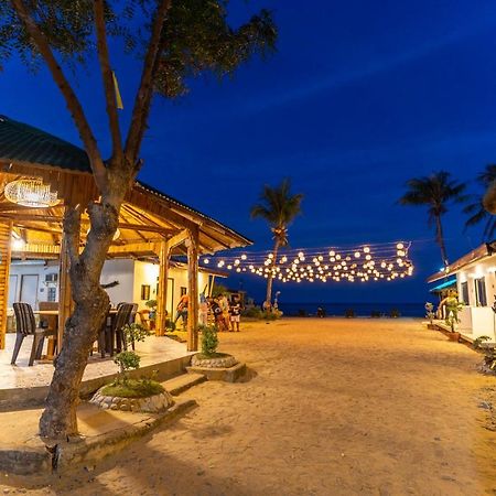 Bamboo Paraiso Resort At Bolo Beach Аламинос Экстерьер фото