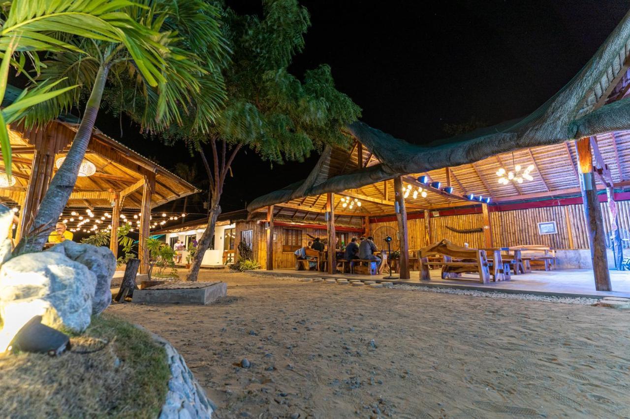 Bamboo Paraiso Resort At Bolo Beach Аламинос Экстерьер фото